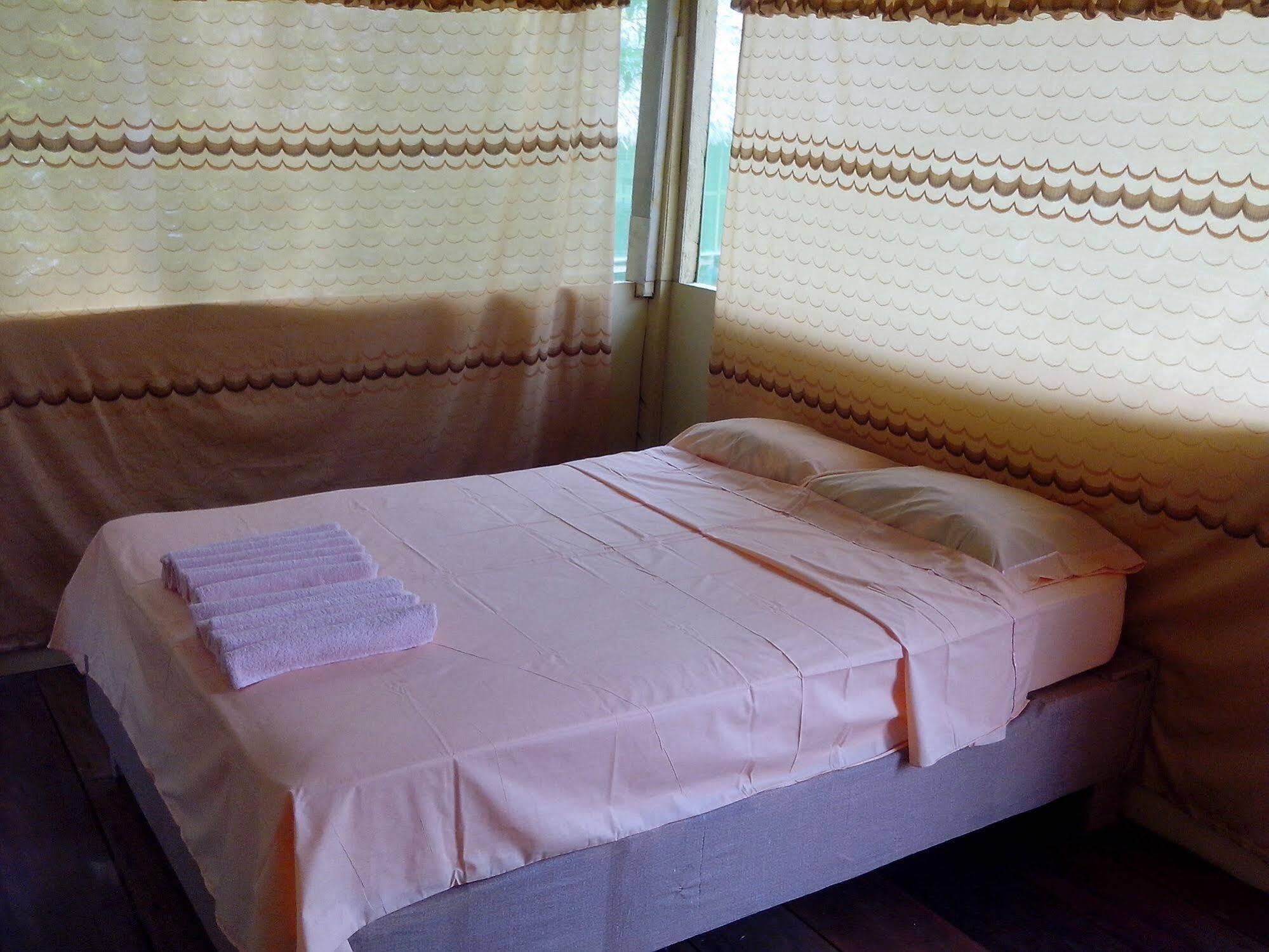 Mazán Amazon Queen Lodge מראה חיצוני תמונה